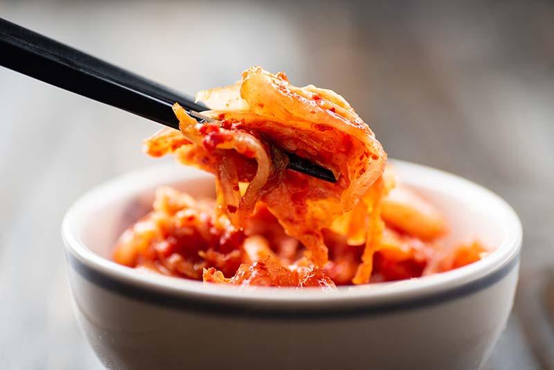Vegan Kimchi: A Beginners Guide To Fermenting Cabbage!